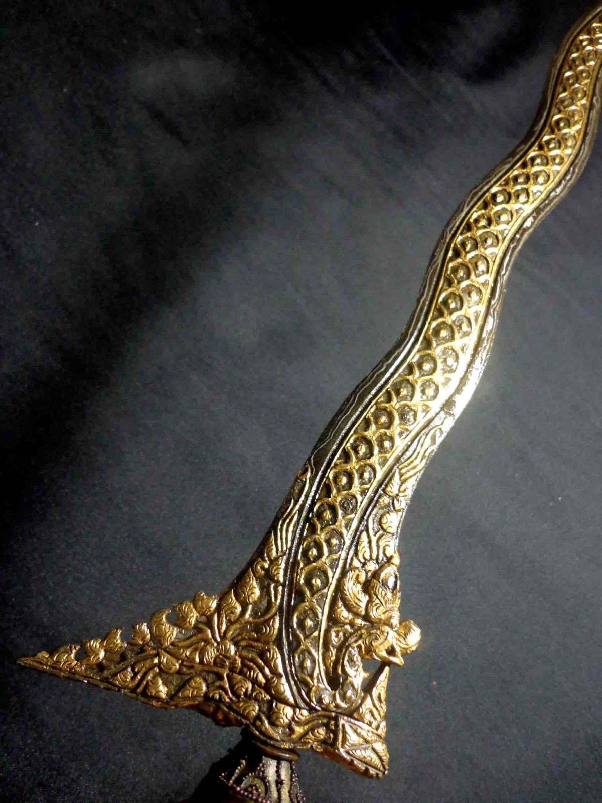 KERIS KYAI NOGO SAPTO ~ PUSAKA GUNUNG JATI