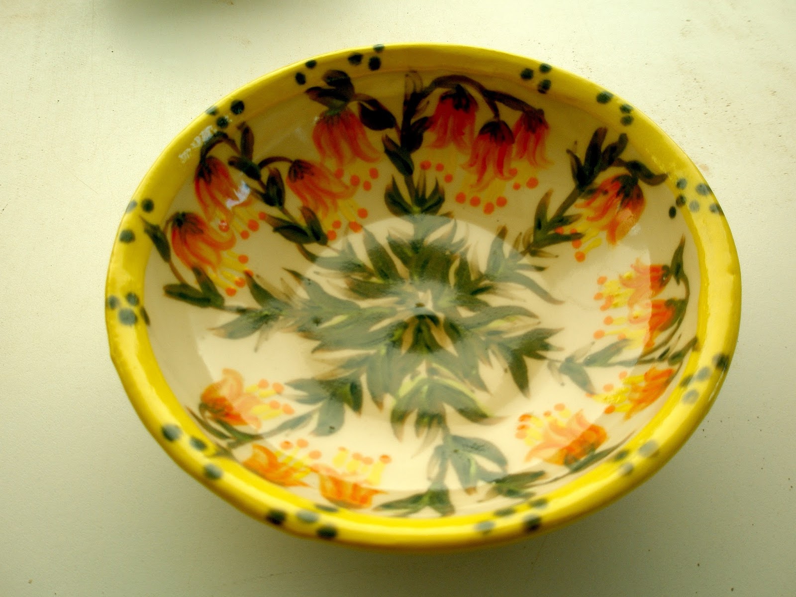 Su Nottingham Pottery