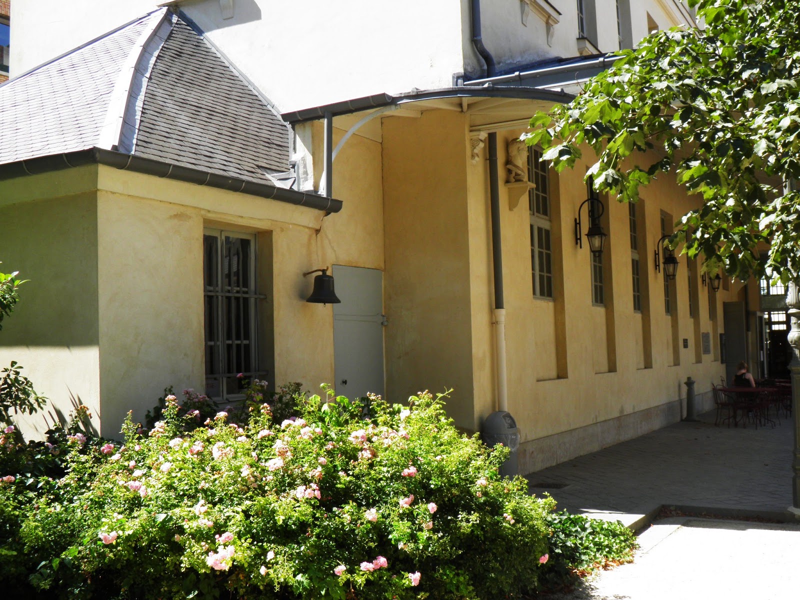 Centre Culturel Irlandais 5 Rue Des Irlandais 75005 Paris Le Centre Culturel Irlandais - Parisian touch