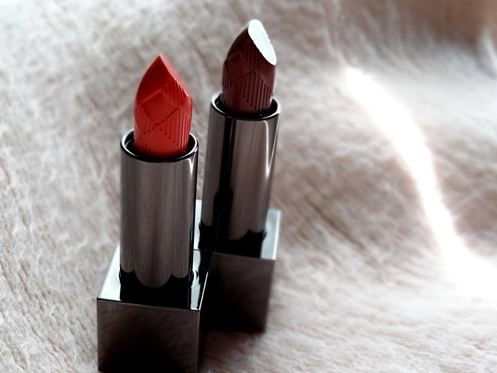 Burberry Kisses Lipsticks in Rose Blush, Coral Pink Review, Photos & Swatches