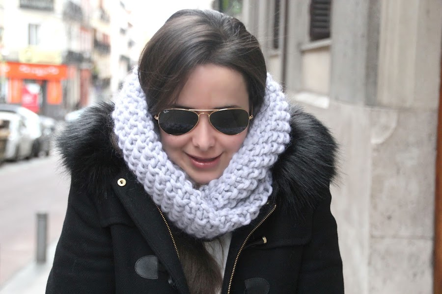 DIY Cómo hacer una bufanda circular o un cuello cerrado de lana DIY. Tejer con dos agujas diy