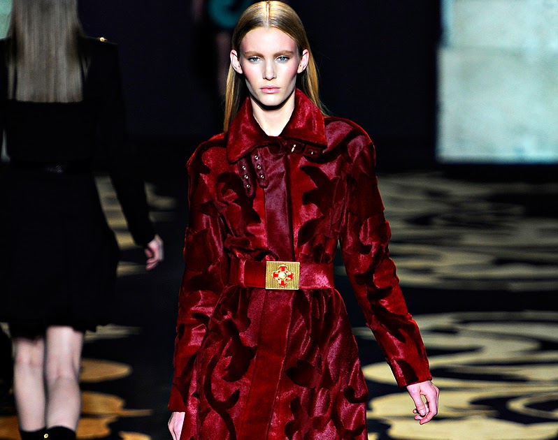 Amanda Style by Amanda Callas: The Red Queen's Coat