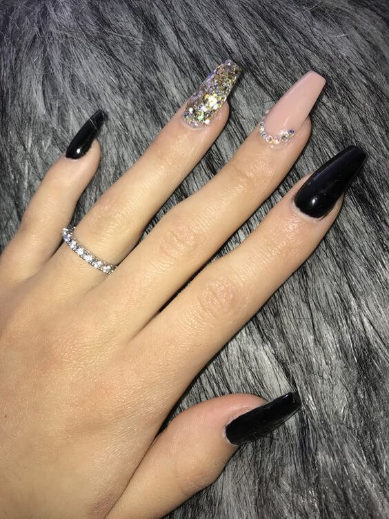 19 Trendy Black Coffin Nails Art Styles 2019 That Are Edgy
