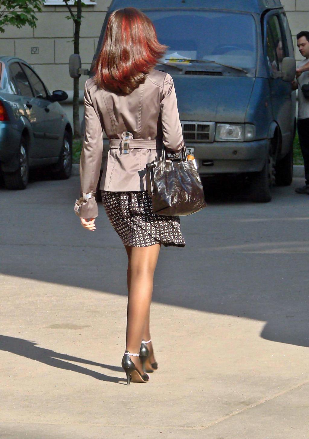 street candid pantyhose