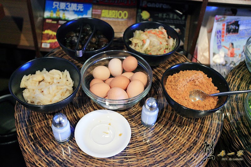 清境火鍋|清境美食|嵐山小鎮|全台最高海拔PUB|浪漫玻璃屋餐廳