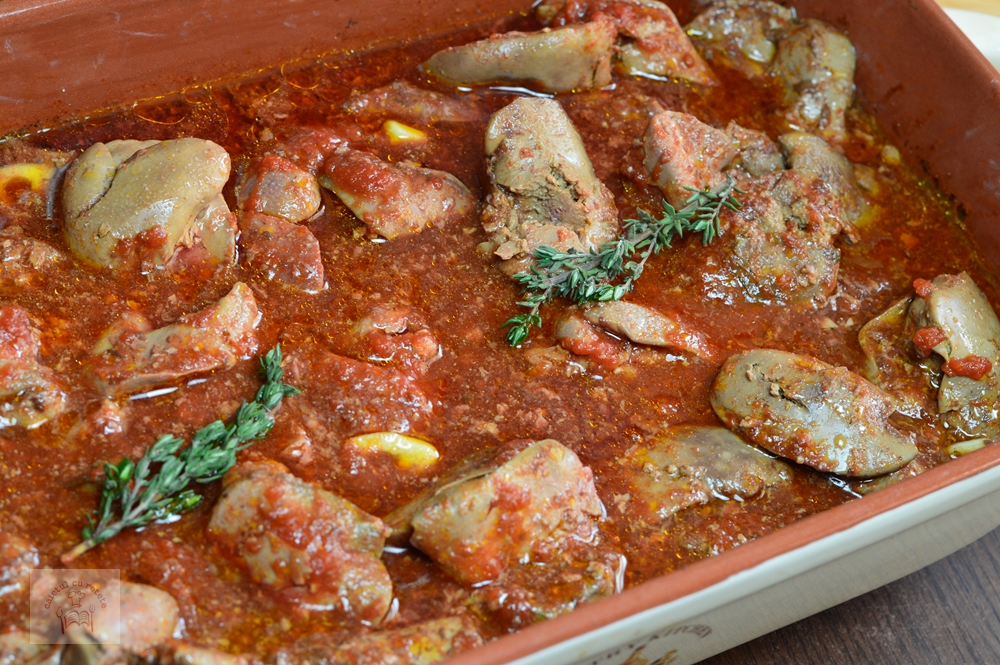 Ficatei de pui la cuptor, in sos de rosii CAIETUL CU RETETE