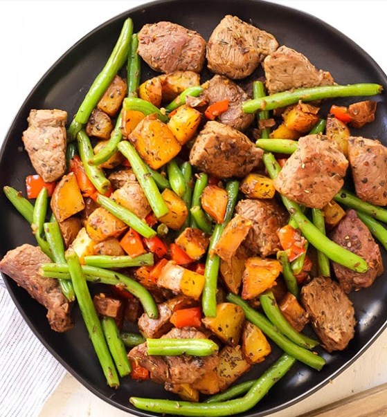 Whole30 Steak and Vegetable Skillet Paleo One Pan Meal Whole30 Steak and Vegetable Skillet Paleo One Pan Meal
