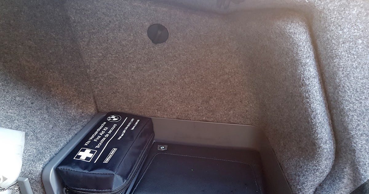 BMW E92 Howto Guides Battery Location and Disconnecting the