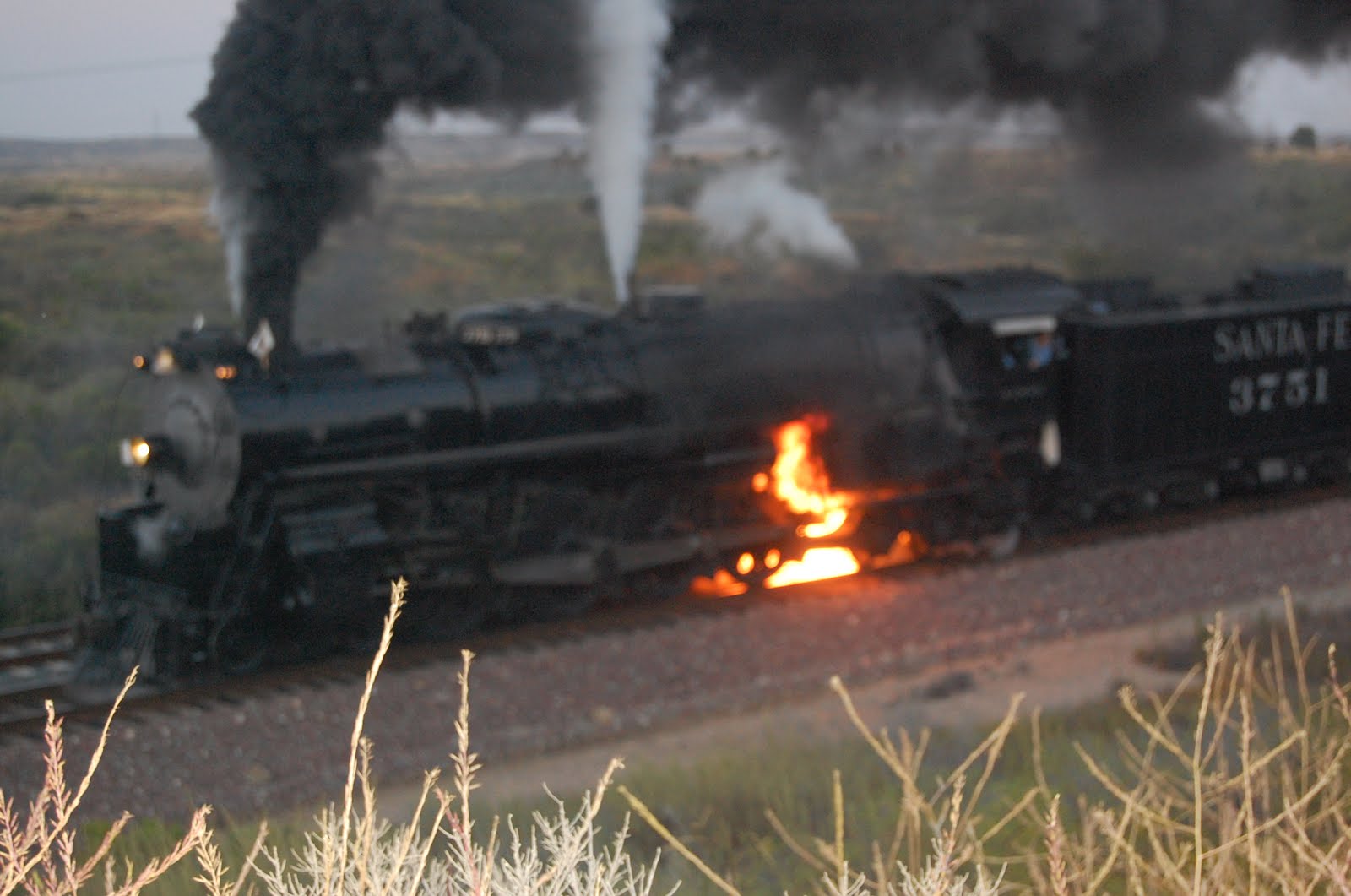Evergreen Railroad Club: Fw: : Santa Fe 3751 in emergency....technically called "what the