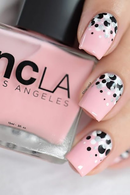 8 Ide Inspirasi Nail Art Warna Pink untuk Kuku Cantikmu 8 Ide Inspirasi Nail Art Warna Pink untuk Kuku Cantikmu