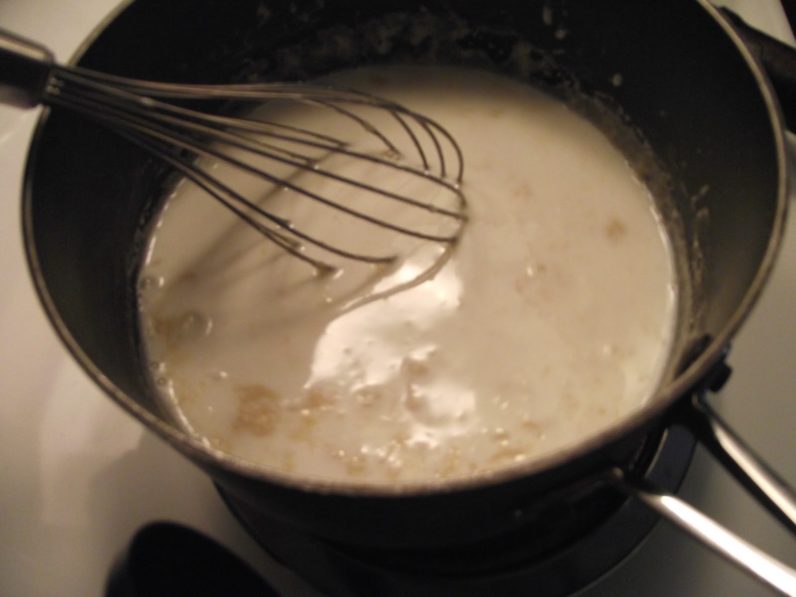 Smiley's Kitchen: Making Gravy - White Cream Gravy