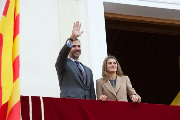 Crown Prince Felipe of Spain and Crown Princess Letizia of Spain visited the village of Caspe in Caspe, Zaragoza. Caspe was founded by Tubal