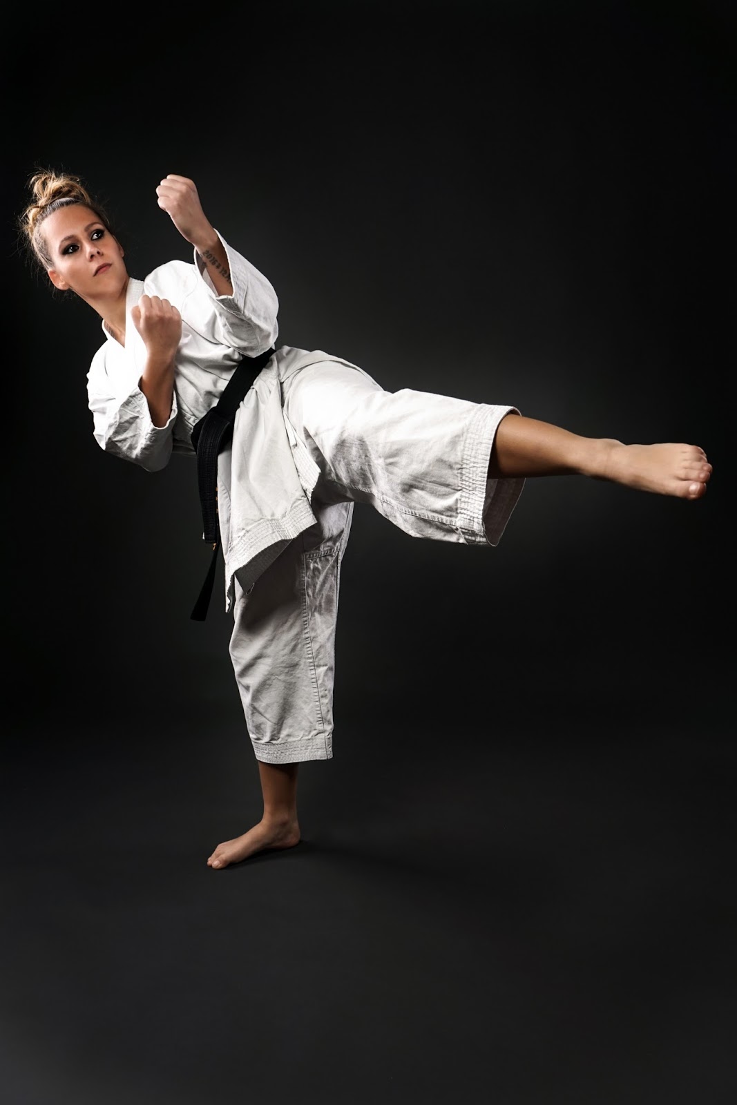 amazing-karate-girl-video
