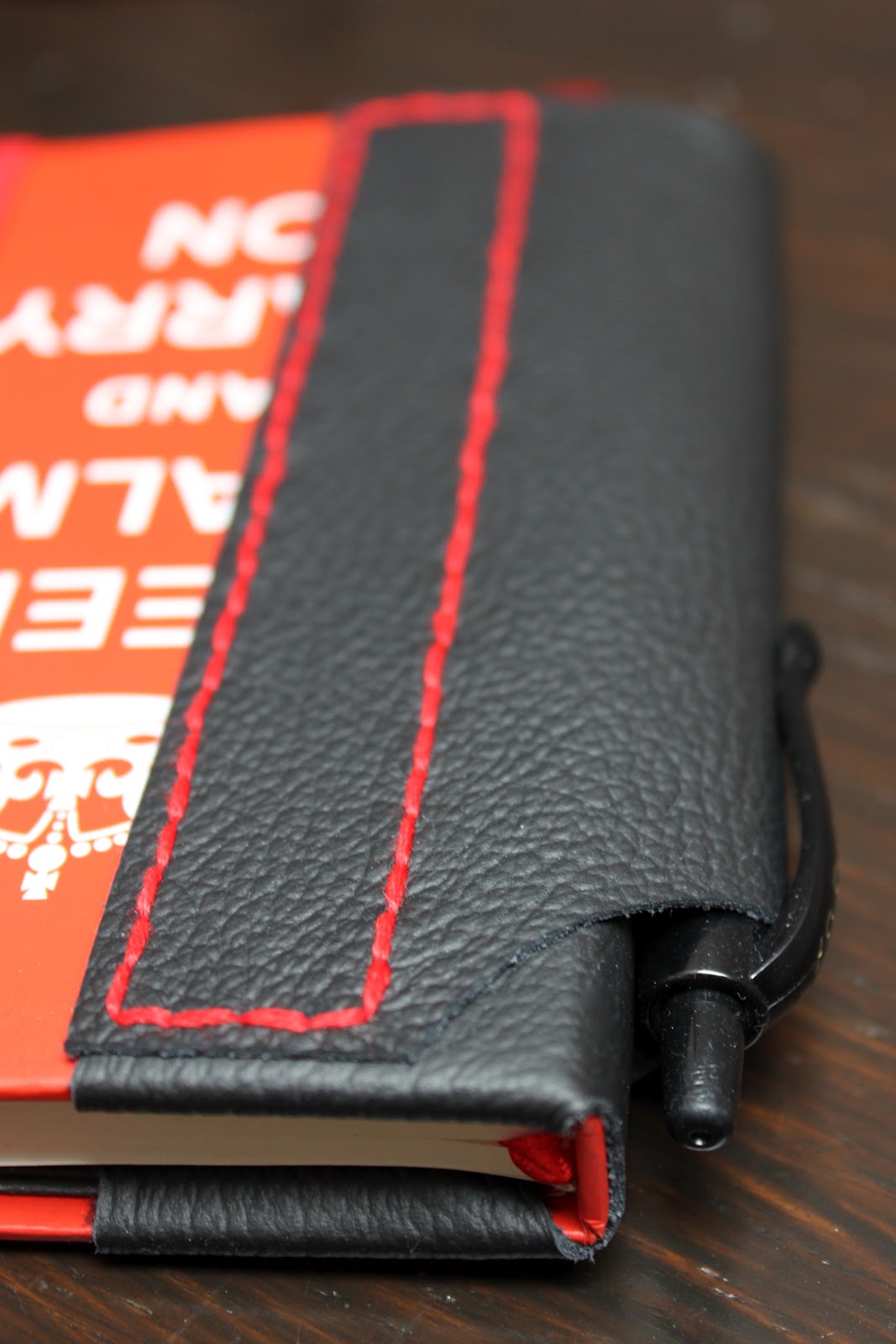 Handmade Leather Products Single Pen Holder for A6 (Moleskine) Notebook