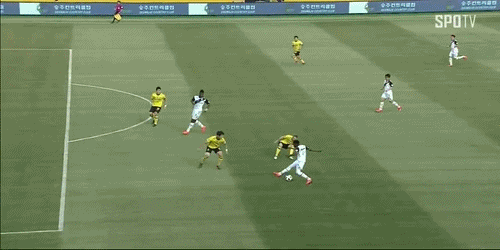 말컹 : 경남의 최고 강점은 나도 다른 선수도 아닌 김종부 감독이다.gif | 인스티즈