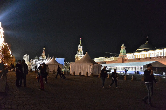 Moscou Place Rouge : préparation de la fête de la ville Moscou Place Rouge : préparation de la fête de la ville 19 et 20 Septembre 2015