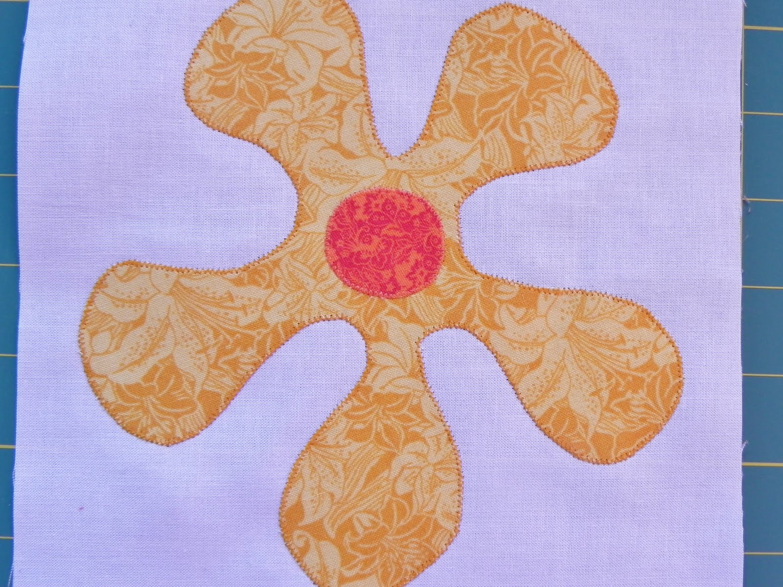 Funky Flower - Machine Applique Block - Samelia's Mum