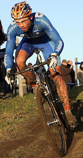 Image credit: DarkSideX http://en.wikipedia.org/wiki/File:Sven_Nys_Noordzeecross_2007.jpg CC BY-SA 3.0 http://creativecommons.org/licenses/by-sa/3.0/deed.en