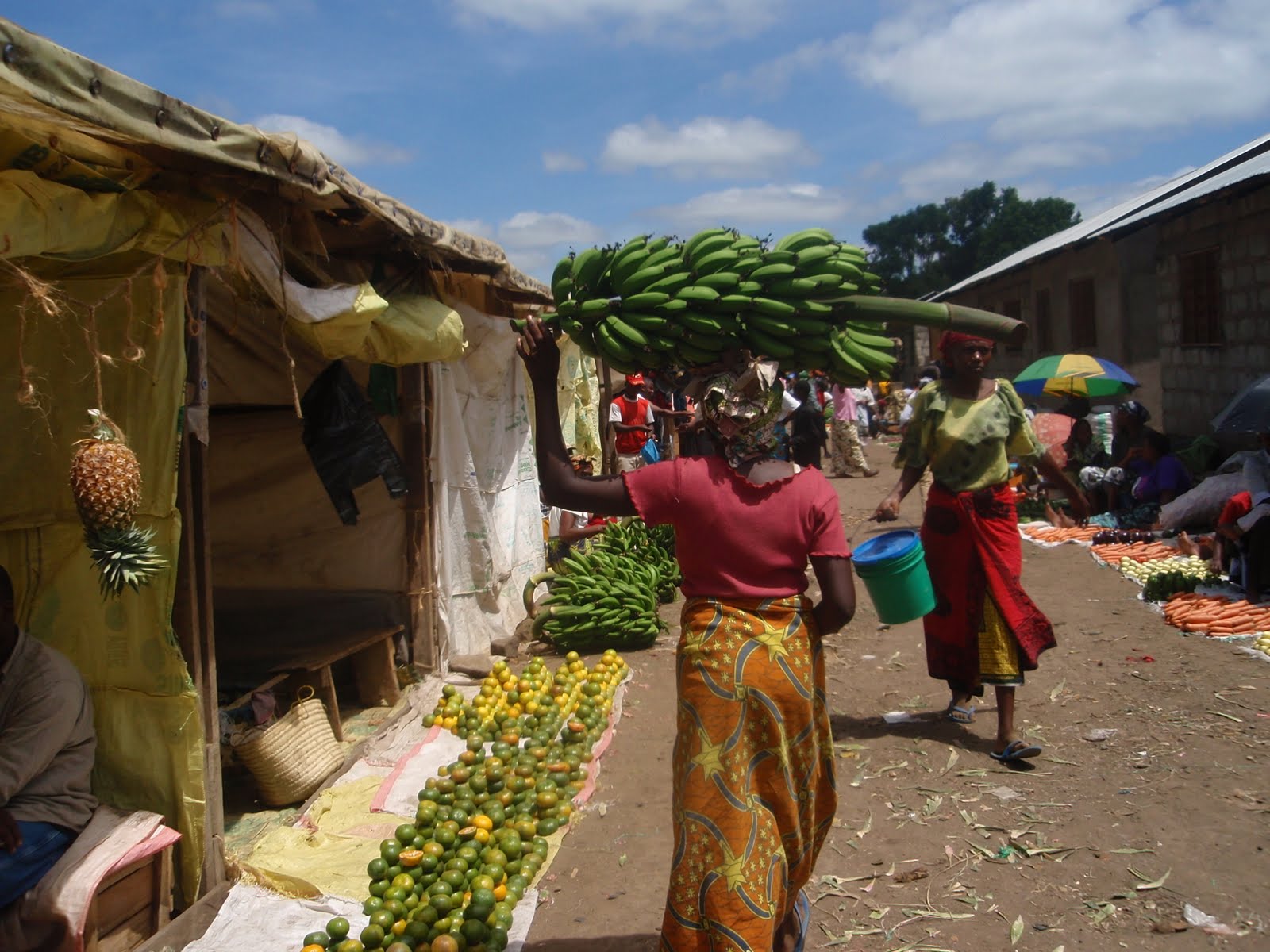 Min tur til Tanzania Markedet i Tengeru