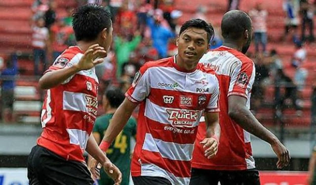 Hari Ini: Pertandingan Madura United vs PSMS Berakhir 1-0 untuk Tuan Rumah Hari Ini: Pertandingan Madura United vs PSMS Berakhir 1-0 untuk Tuan Rumah