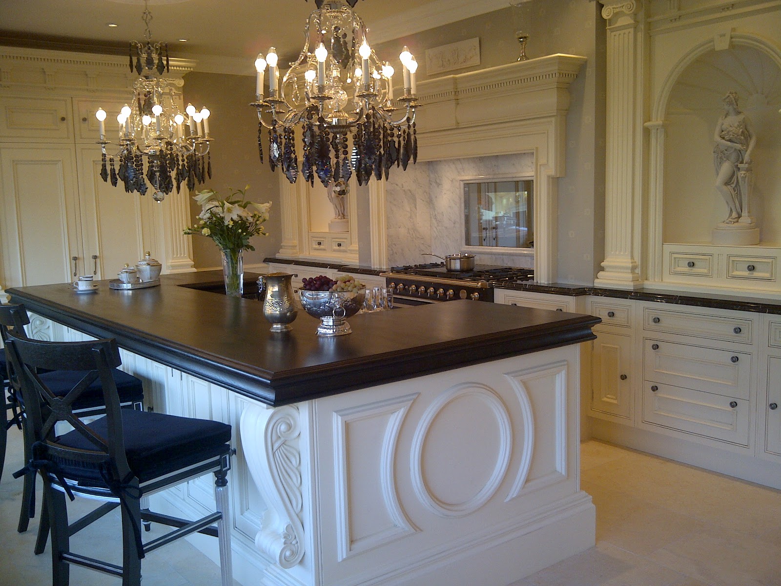TRADITION INTERIORS OF NOTTINGHAM Clive Christian Luxury TRADITION INTERIORS OF NOTTINGHAM Clive Christian Luxury