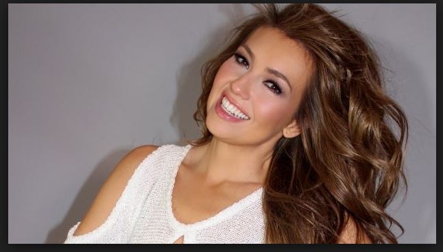 Biografia de Cantante Mexicana Thalia
