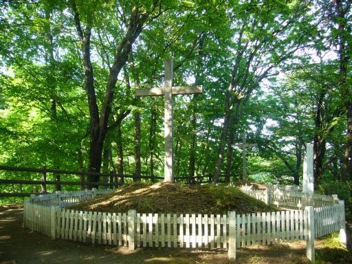 La tumba de Jesucristo y la de su hermano en Japón