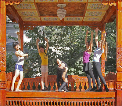 Tadjikistan, Douchanbé, théâtre Padida, Samarhon, danse, tapshan, tapchane, © L. Gigout, 2012