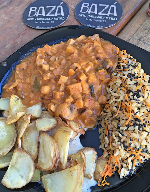Blog Apaixonados por Viagens - Toca da Pivara - Galeria Bazá - Santa Teresa