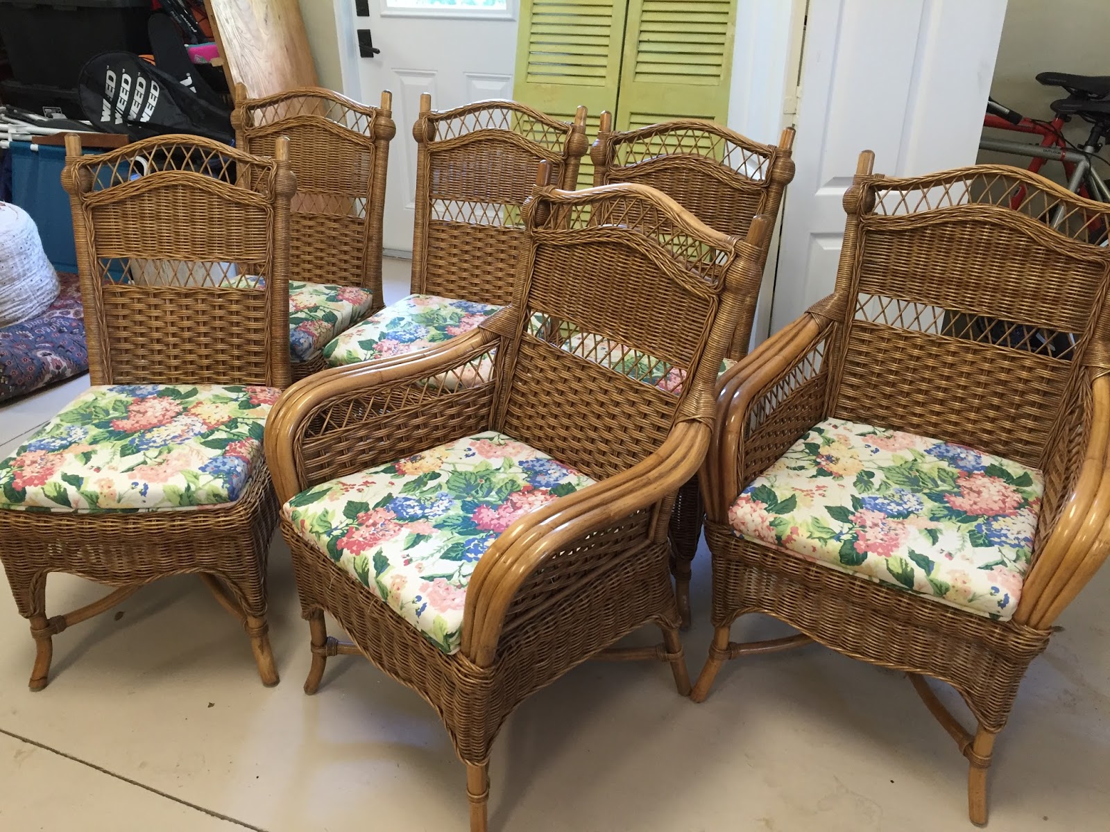 VINTAGE VICTORIAN RATTAN DINING CHAIR SET