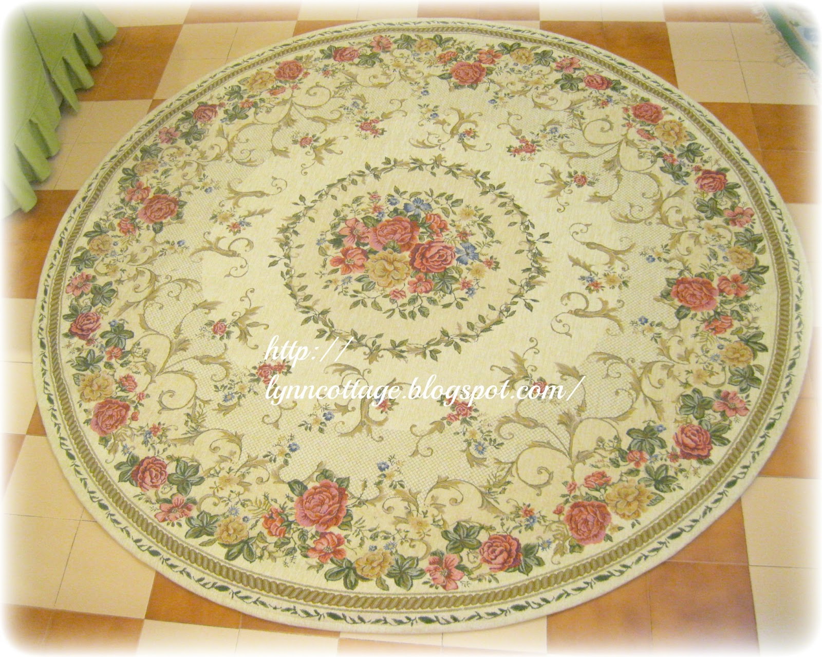 lynn's cottage ENGLISH CARPET......