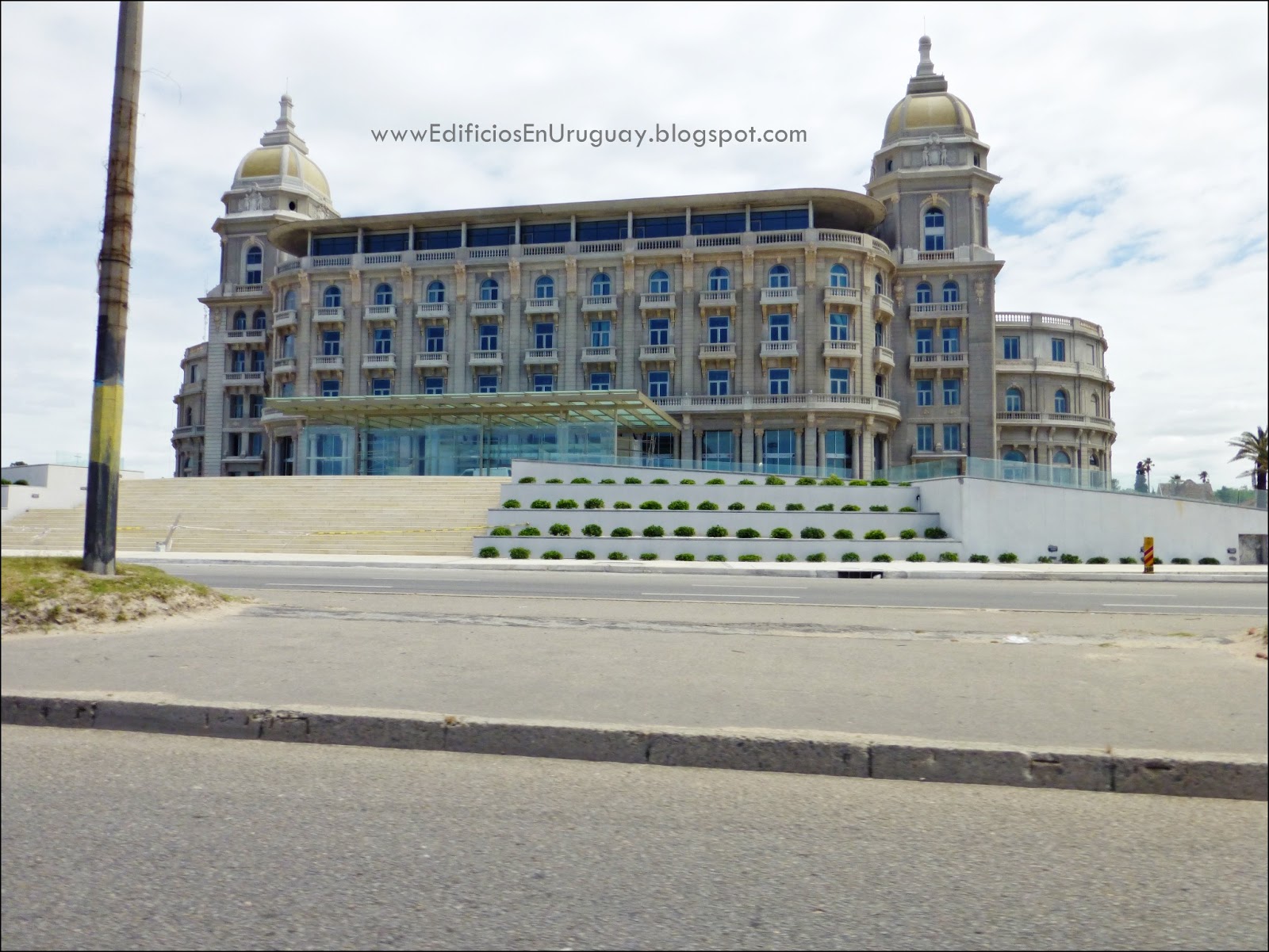 EL BLOG SOBRE LOS MEJORES PROYECTOS DE URUGUAY Sofitel Carrasco Hotel