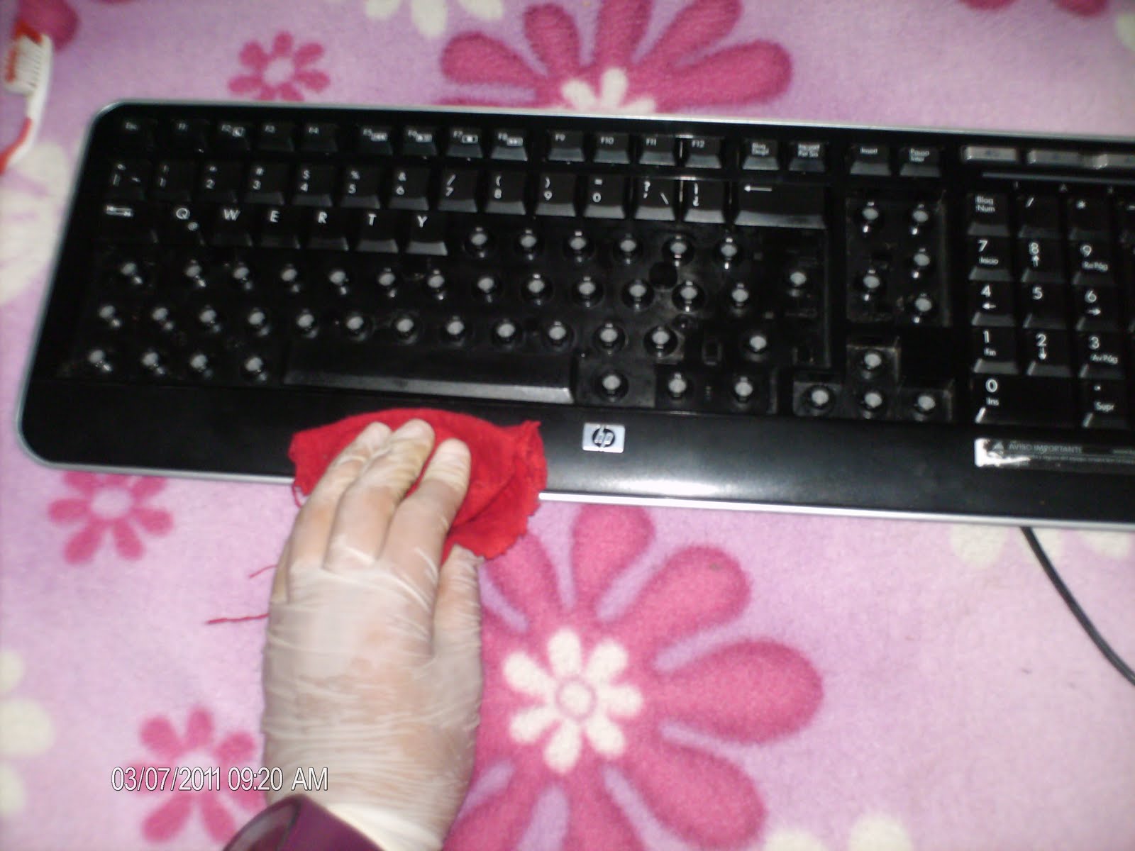 como limpiar un teclado: mayo 2011