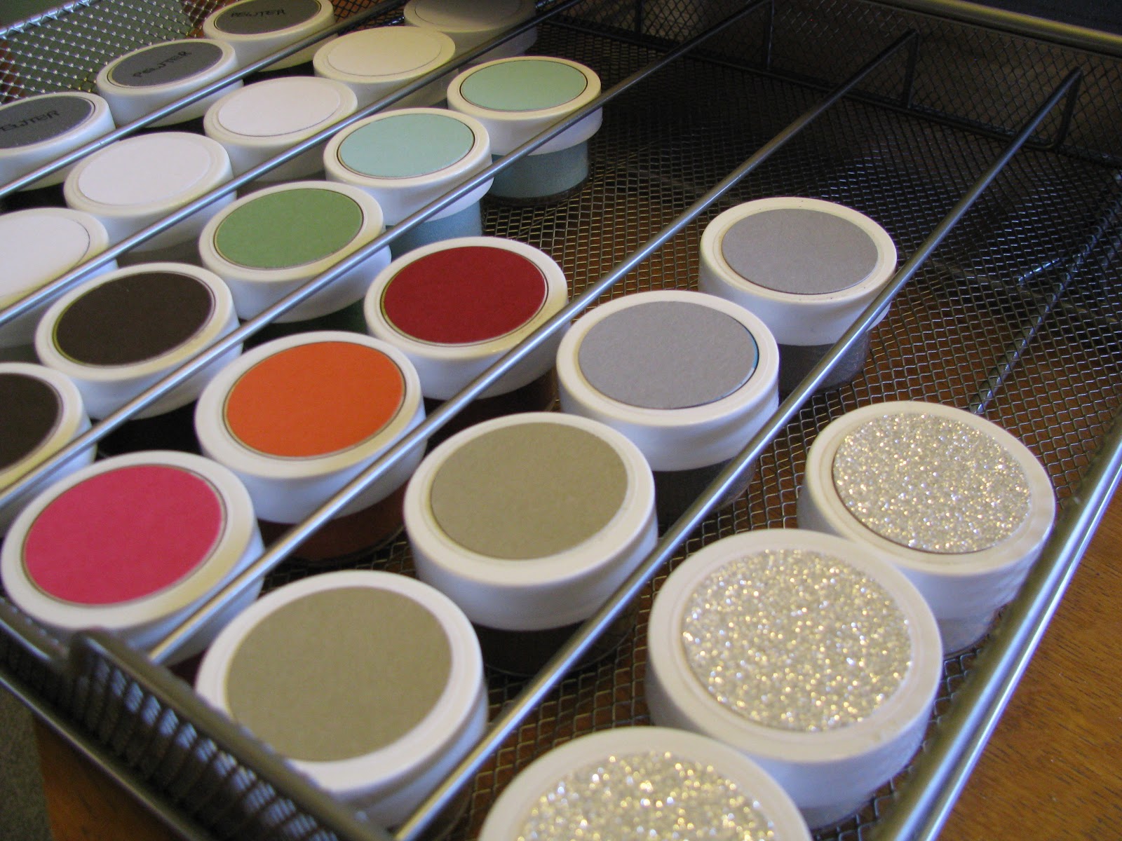 Stamp and Scrapper Organizing My Embossing Powder!