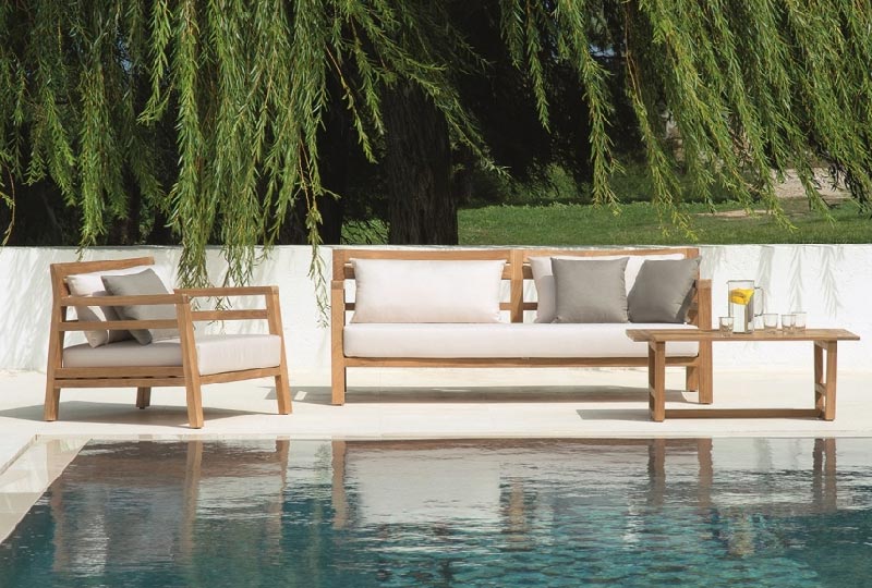 Materiali di tendenza per il giardino: vimini, legno e... divano e poltrona giardino Costes Ehimo
