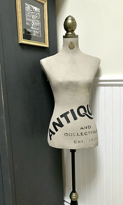 Stylish Mannequin Make-over using paint and stencils