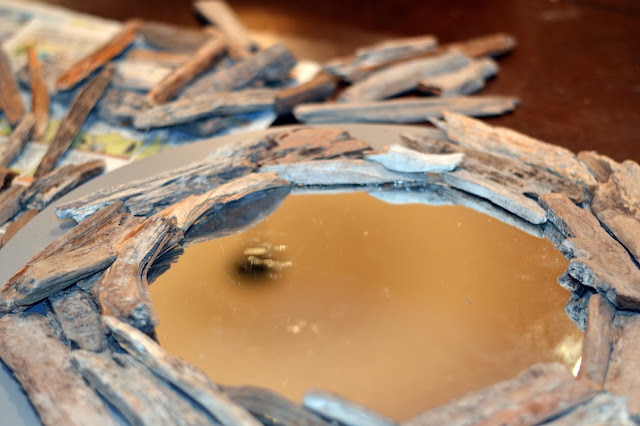 how to make a driftwood mirror