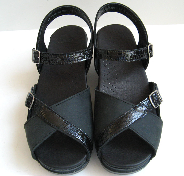 dansko sandals 40