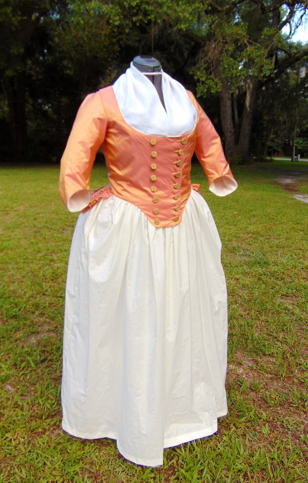 The Antique Sewist 1788 Pierrot Jacket & Petticoat Shot silk Taffeta