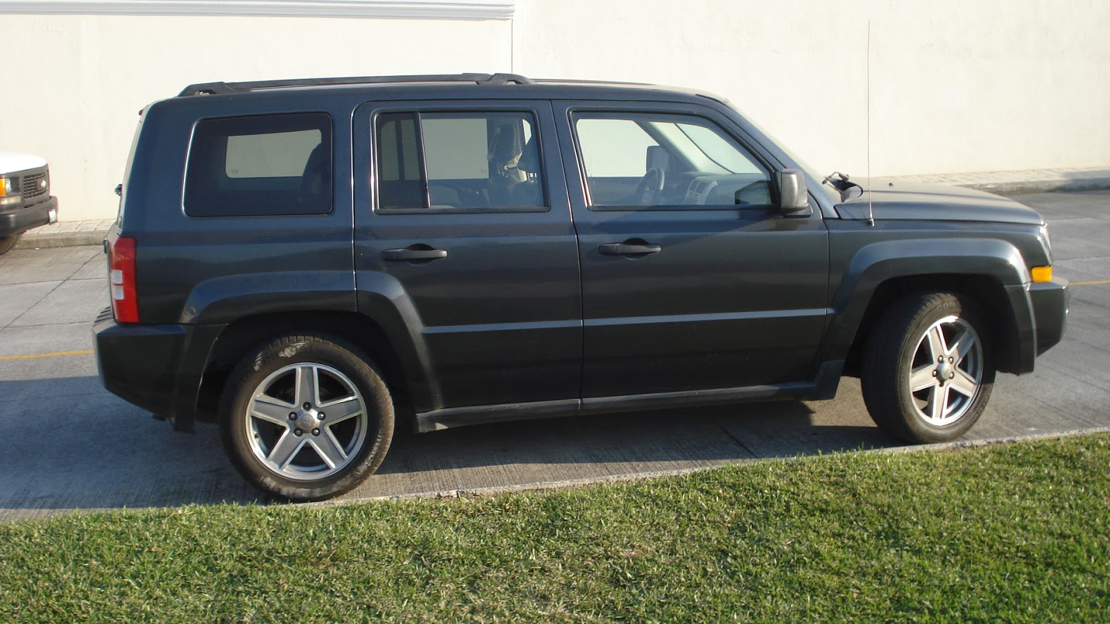 IMPORTMYM: JEEP PATRIOT MODELO 2007