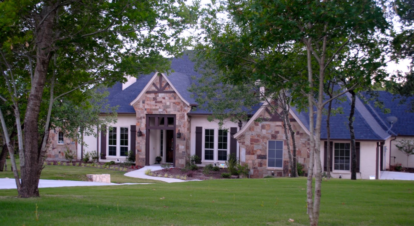 Trinity Classic Homes Cedar Accents