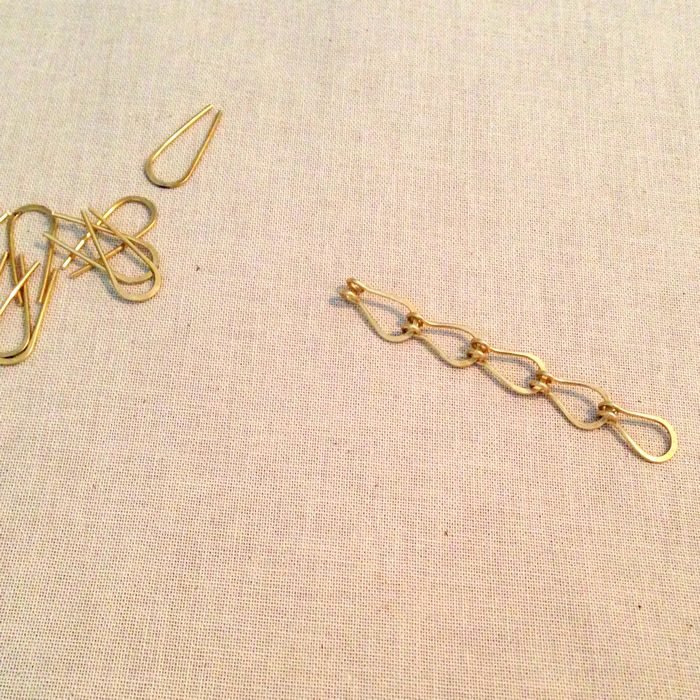 Teardrop Link Handmade Bracelet Chain DIY with free jewelry making tutorial at Lisa Yang's Jewelry Blog