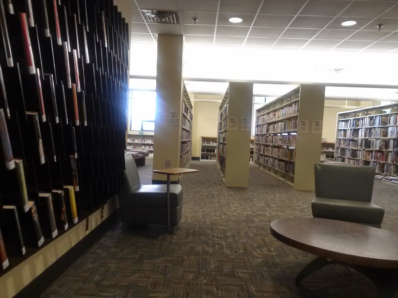 In Macon Washington Avenue Library of Macon