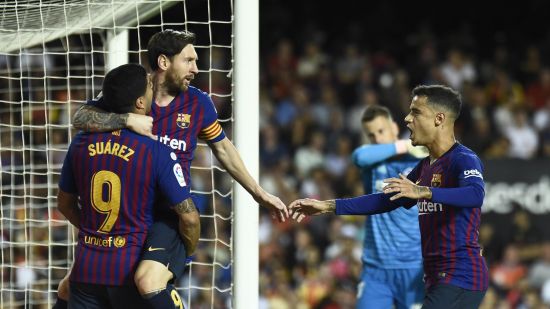 FC Barcelona Lionel Messi Celebrates With Teammates against Valencia