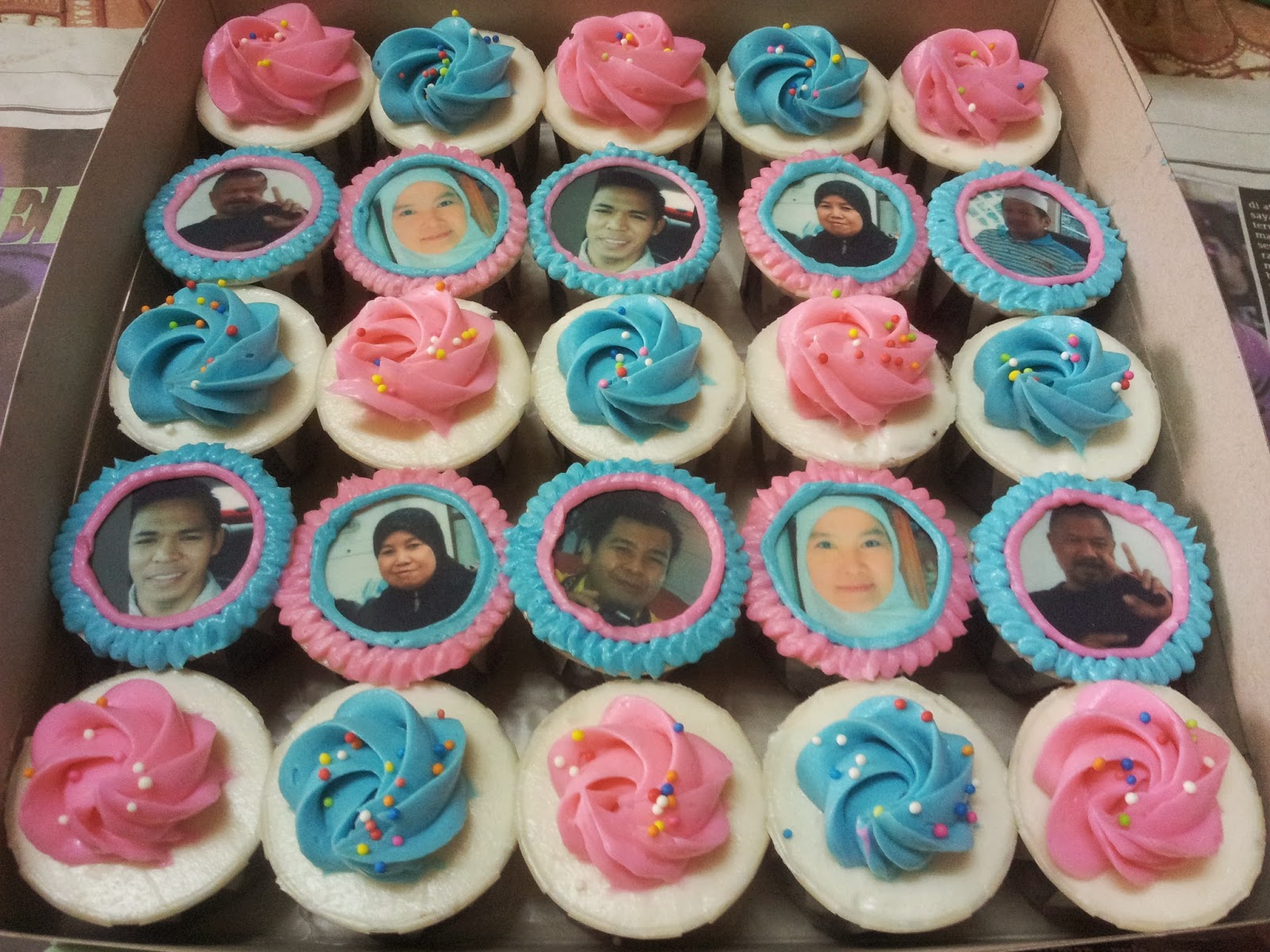 FEINAZCAKESHOUSE Cupcake Edible Image feinazcakeshouse-cupcake-edible-image