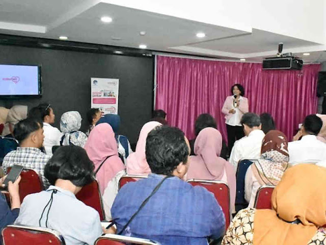 Kominfo Dorong Perempuan Indonesia Kembangkan Wirausaha Digital Kominfo Dorong Perempuan Indonesia Kembangkan Wirausaha Digital