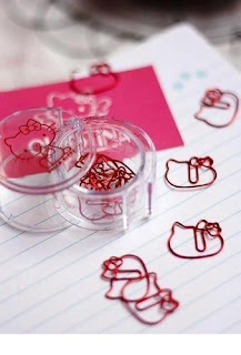 Hello Kitty shaped paper clips