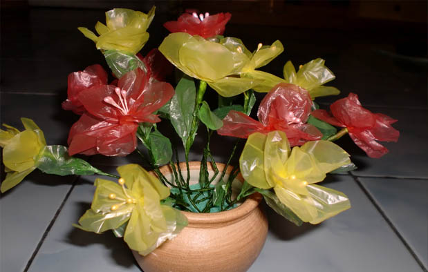 21+ Kerajinan Bunga Dari Bahan Kantong Plastik, Paling Keren!
