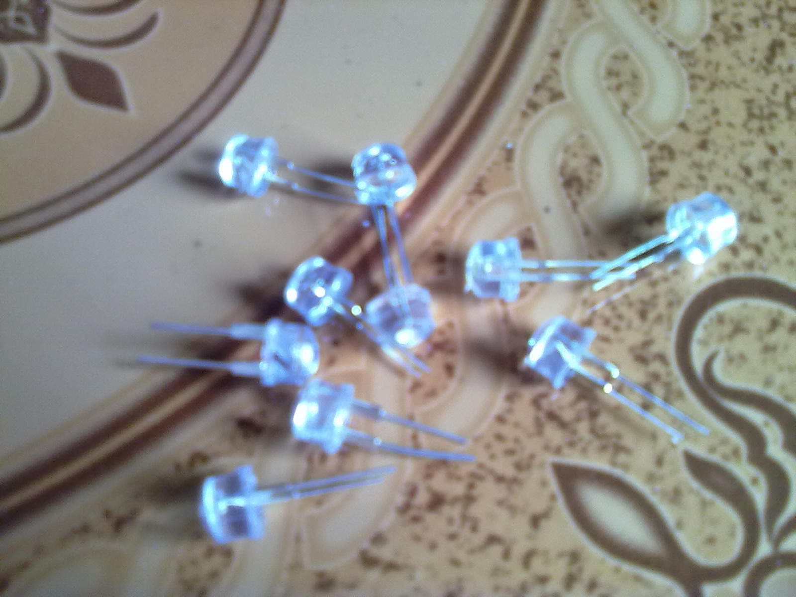 belajar: Lampu Darurat Sederhana