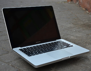 Jual MacBook Pro early 2011 Core i5